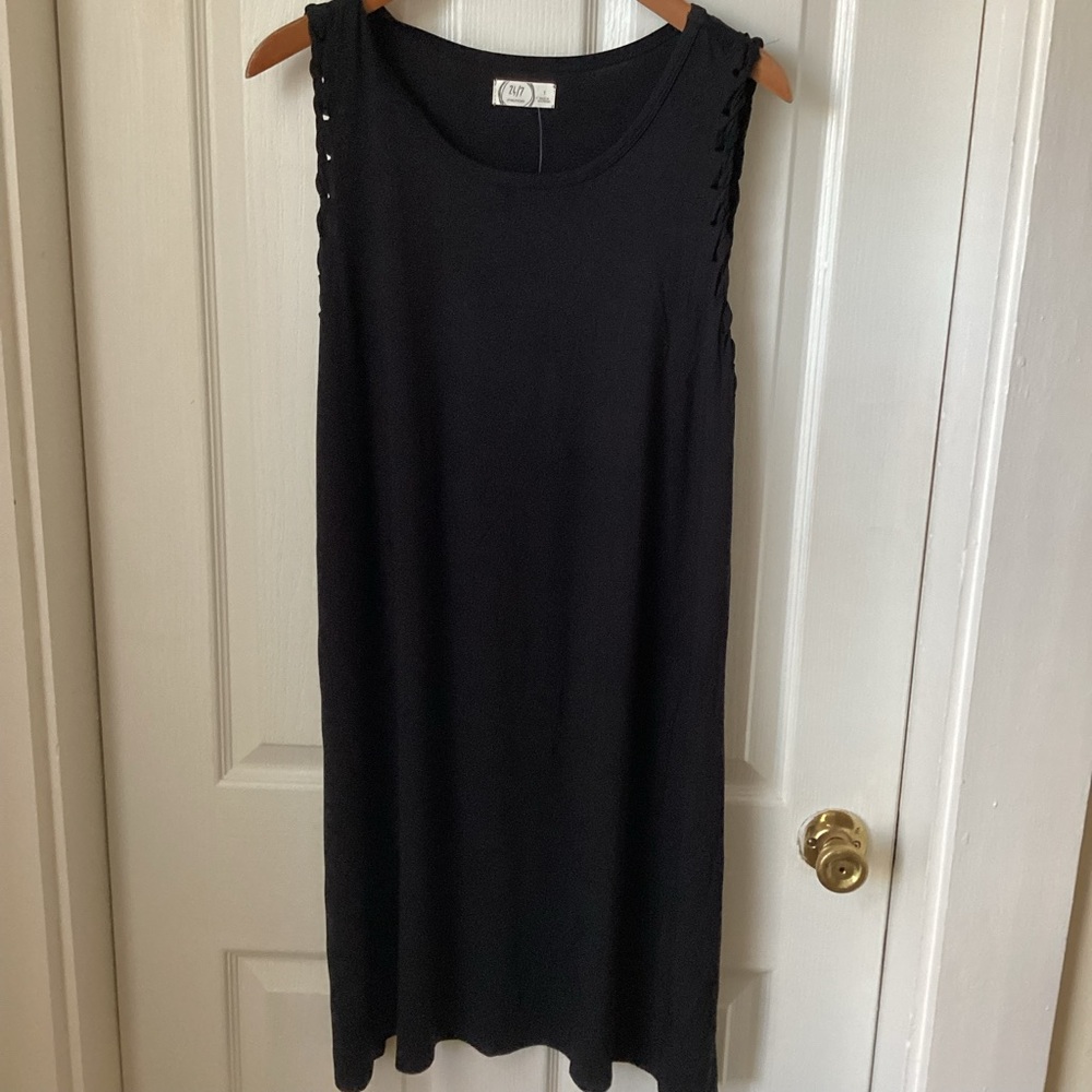 MAURICES: 24/7 solid black twisted arm shift dress 1X